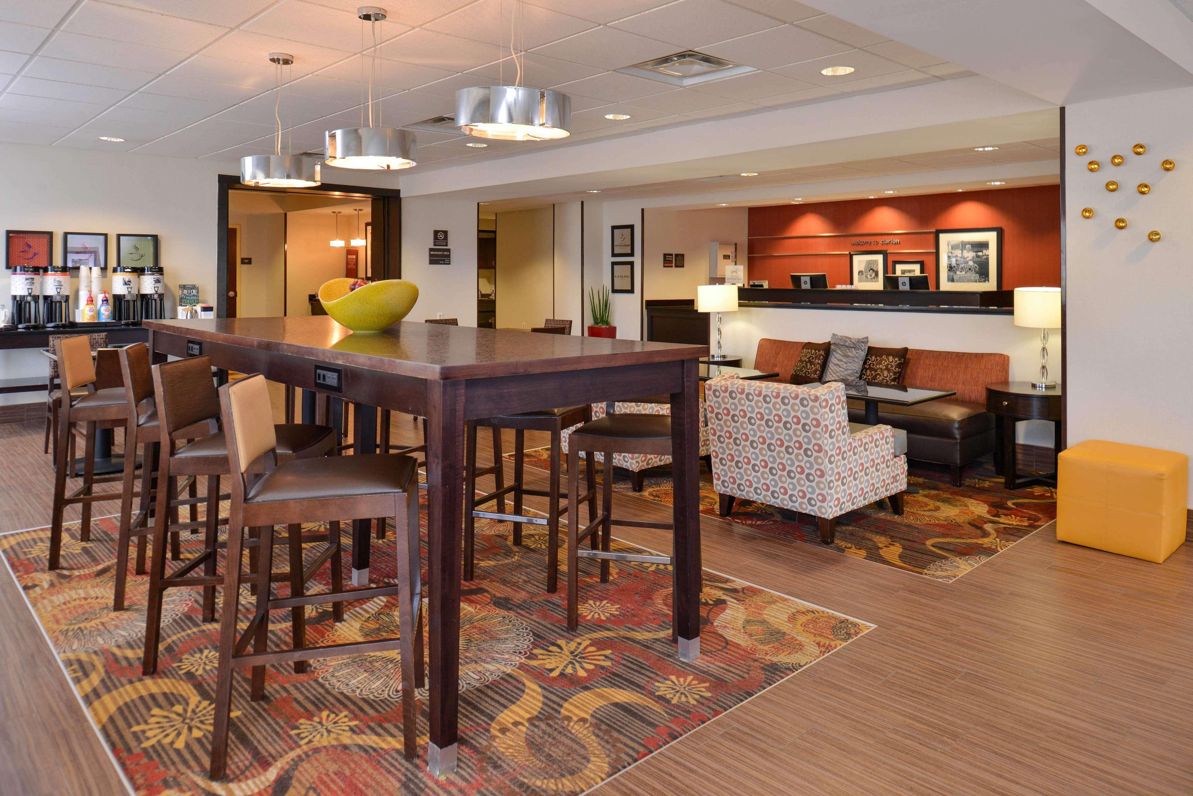 Hampton Inn Clarion Kültér fotó