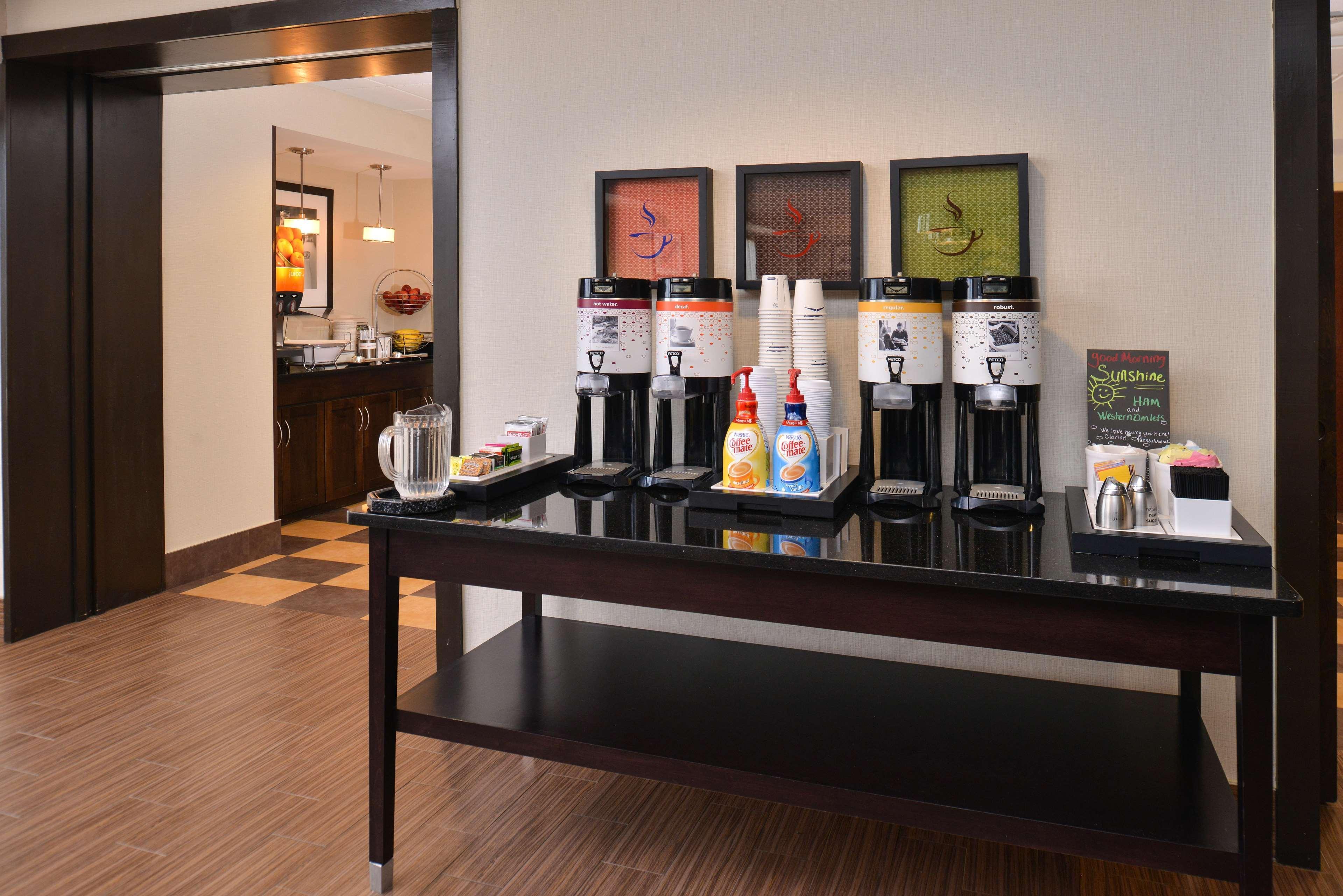Hampton Inn Clarion Kültér fotó