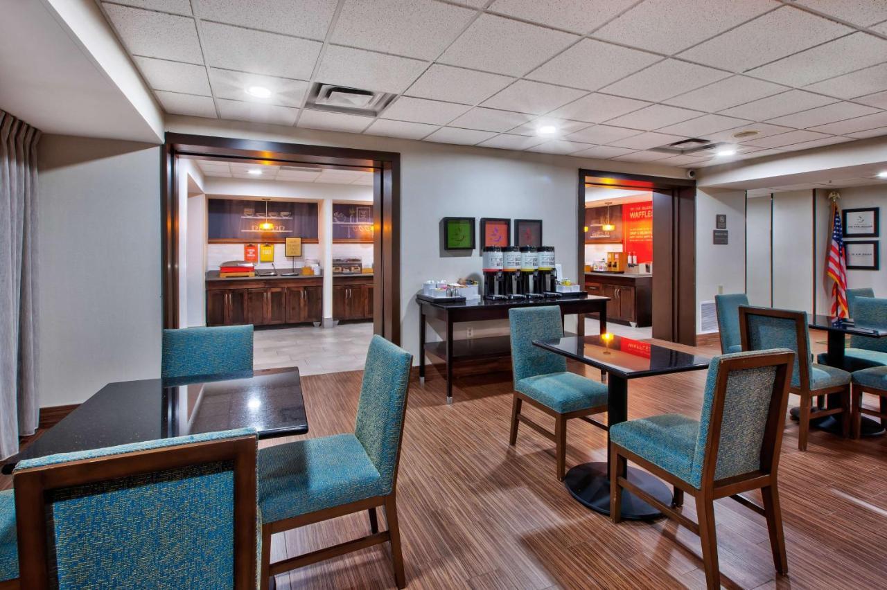Hampton Inn Clarion Kültér fotó