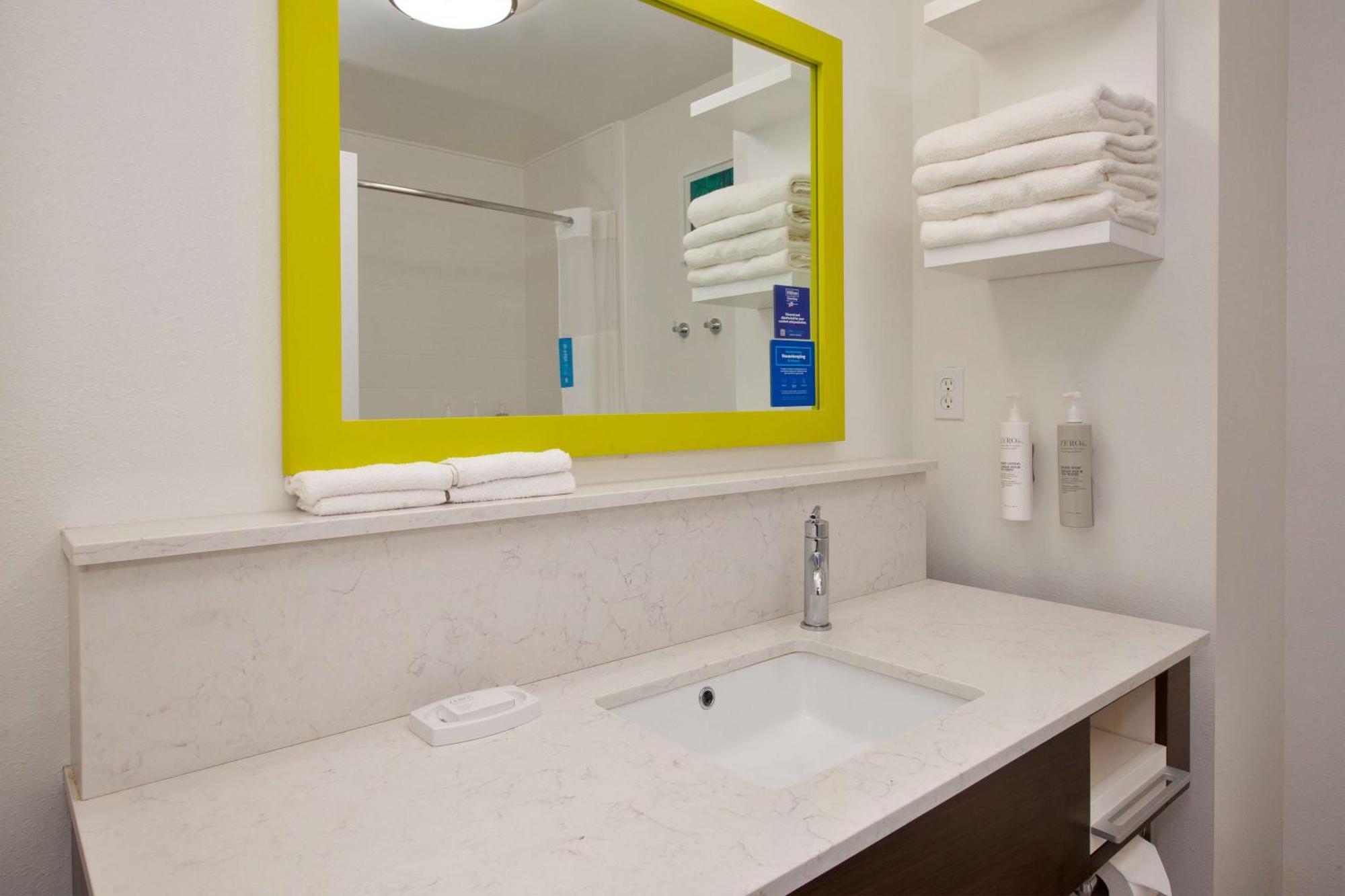 Hampton Inn Clarion Kültér fotó